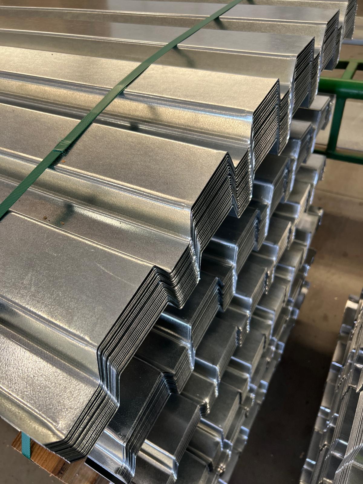 EZ 1.5" ROOF B DECK bundle 1 — structural grade galvanized finish at the ezMetal Houston facility